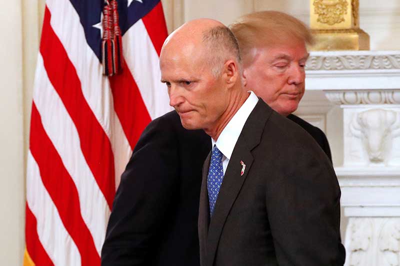 2018-02-26T212640Z_1_LYNXNPEE1P1QA_RTROPTP_4_USA-TRUMP.JPG