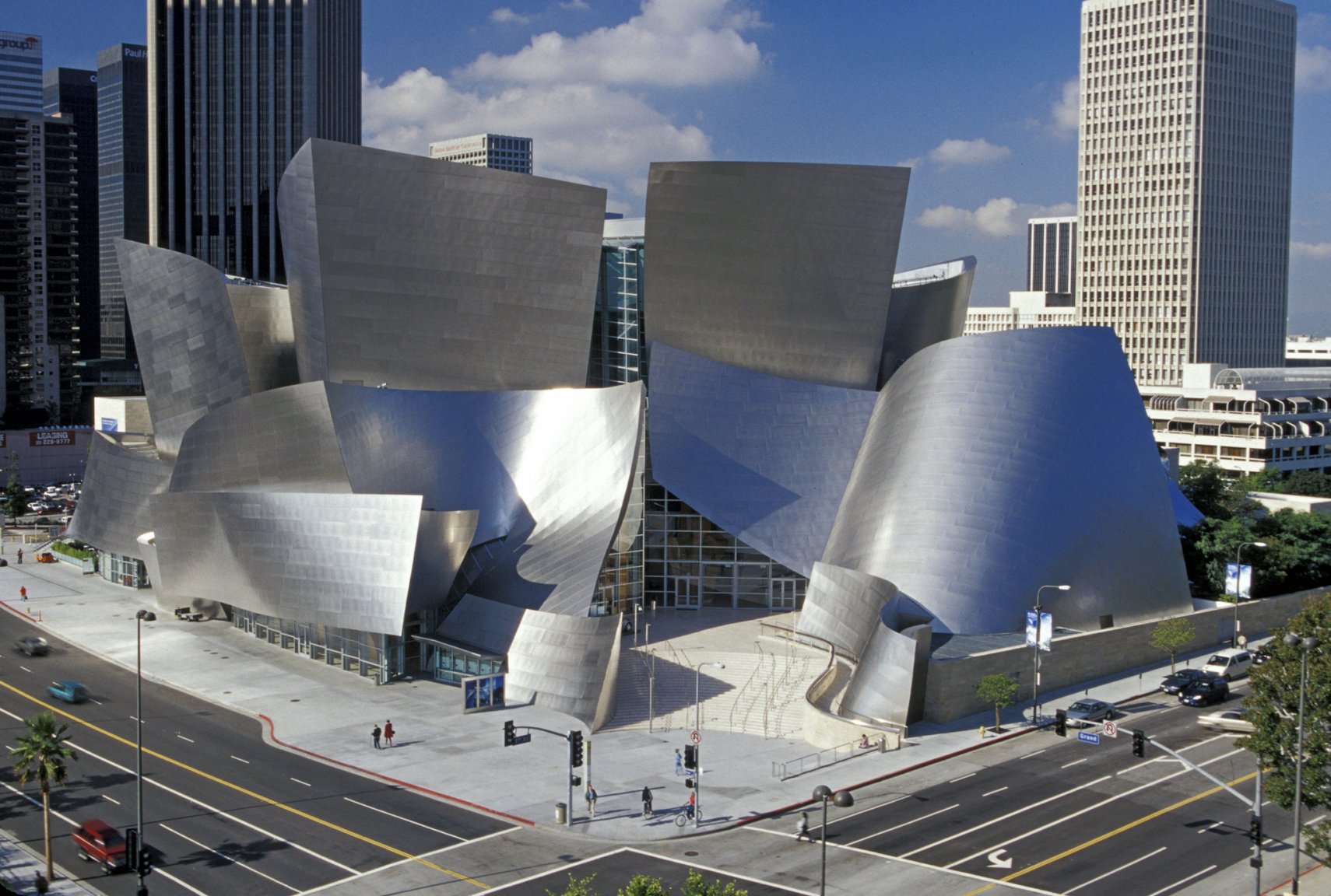 p7-tokyo-gehry-a-20151014.jpg
