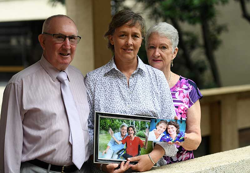 2018-03-07T073605Z_1_LYNXNPEE260IP_RTROPTP_4_AUSTRALIA-GAY-MARRIAGE.JPG
