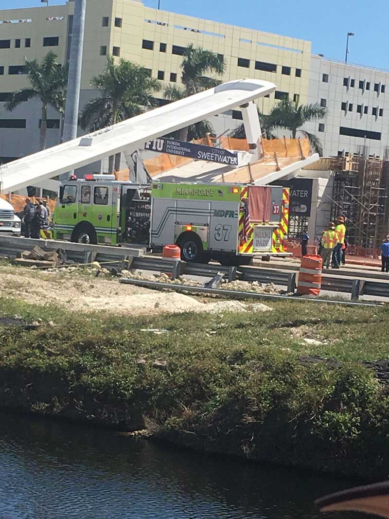 2018-03-15T201800Z_1_LYNXNPEE2E246_RTROPTP_4_FLORIDA-BRIDGE-COLLAPSE.JPG