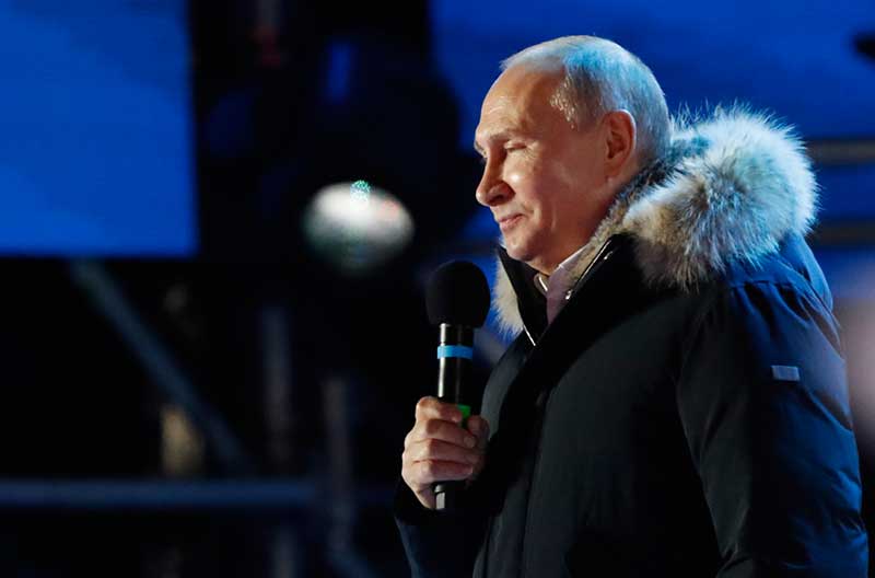 2018-03-18T205023Z_1_LYNXMPEE2H0R1_RTROPTP_4_RUSSIA-ELECTION-PUTIN-CONCERT.JPG