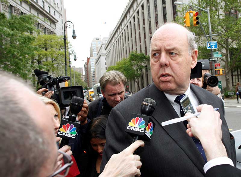 2018-03-22T170828Z_2_LYNXMPEE2L1NC_RTROPTP_4_USA-TRUMP-RUSSIA-LAWYERS.JPG