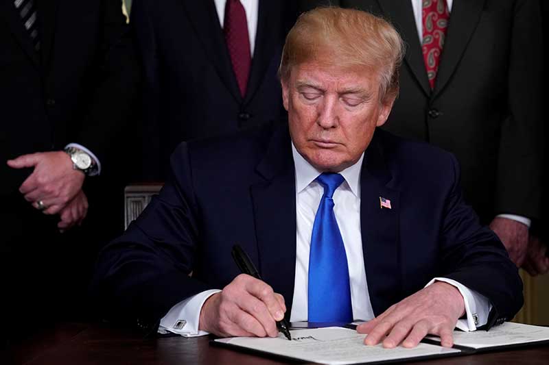 2018-03-26T012637Z_1_LYNXMPEE2P02F_RTROPTP_4_USA-TRADE-CHINA.JPG
