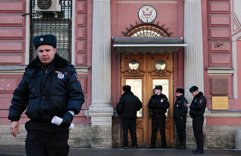 2018-03-29T190813Z_1_LYNXMPEE2S1S1_RTROPTP_4_BRITAIN-RUSSIA-USA-EXPULSIONS-RESPONSE.JPG