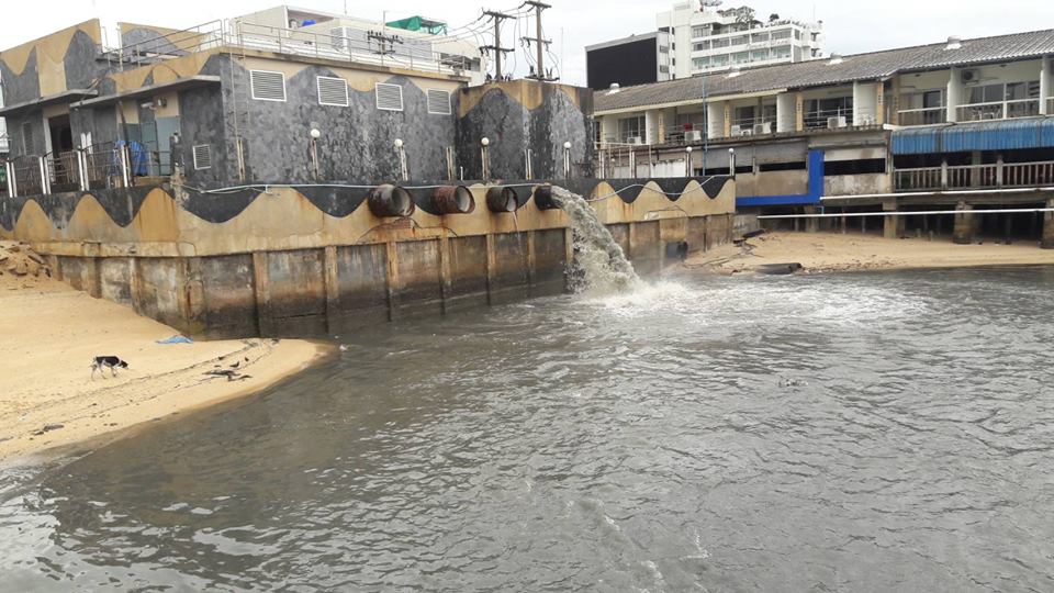filthy_water_pattaya.jpg.da02e202c412ce86071bacb2ba93fb69.jpg