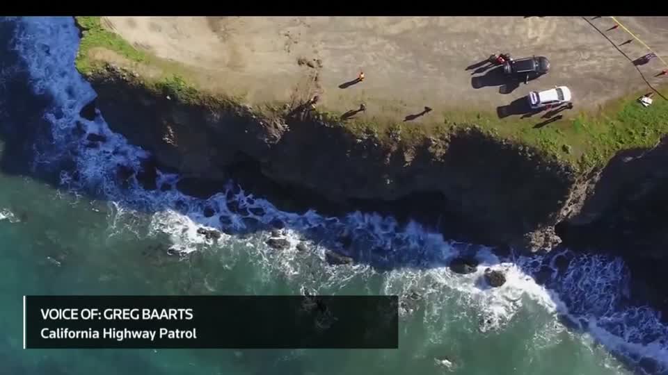 2018-04-02T112957Z_1_LOP000JX4ATM7_RTRMADP_BASEIMAGE-960X540_CALIFORNIA-CLIFF-CRASH-ROUGH-CUT.JPG