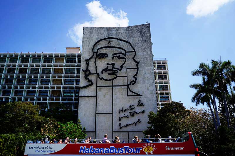2018-04-17T042534Z_2_LYNXMPEE3G09D_RTROPTP_4_CUBA-POLITICS-CASTRO-LEGACY.JPG