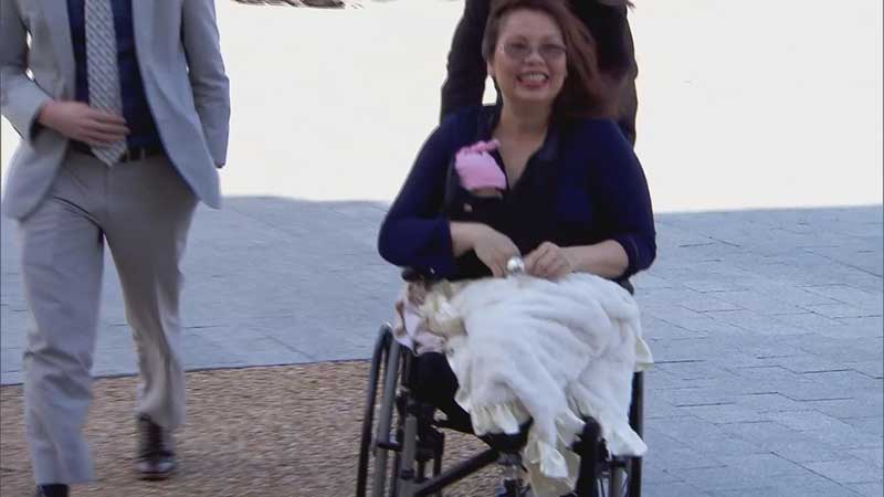 2018-04-20T003932Z_1_LOP000JYARBE7_RTRMADP_BASEIMAGE-960X540_USA-CONGRESS-DUCKWORTH-ROUGH-CUT.JPG