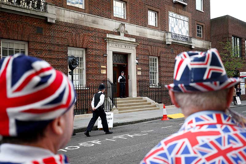 2018-04-23T075514Z_1_LYNXMPEE3M0EV_RTROPTP_4_BRITAIN-ROYALS-BABY.JPG