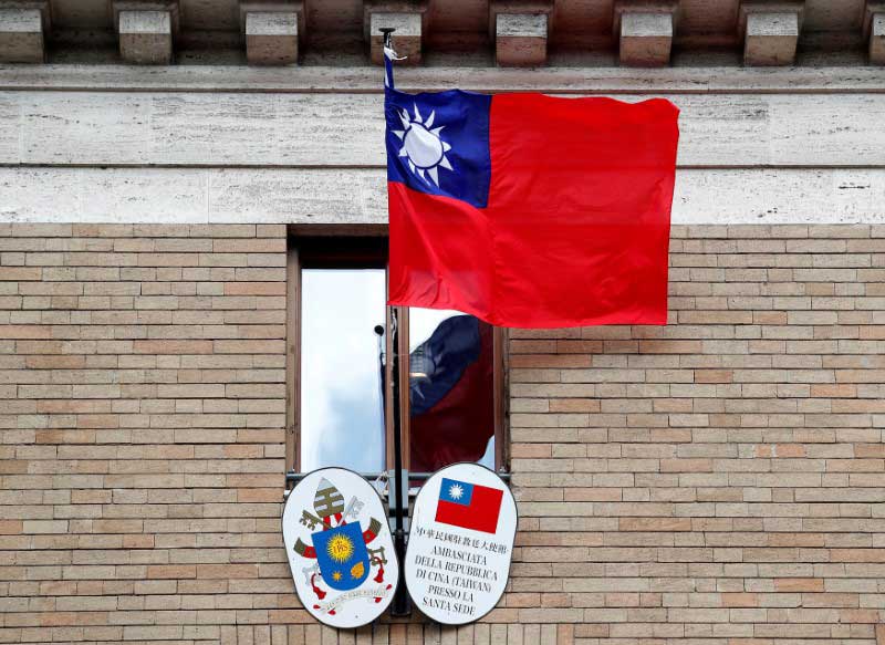 2018-04-25T030553Z_1_LYNXMPEE3O05P_RTROPTP_3_POPE-CHINA-TAIWAN.JPG