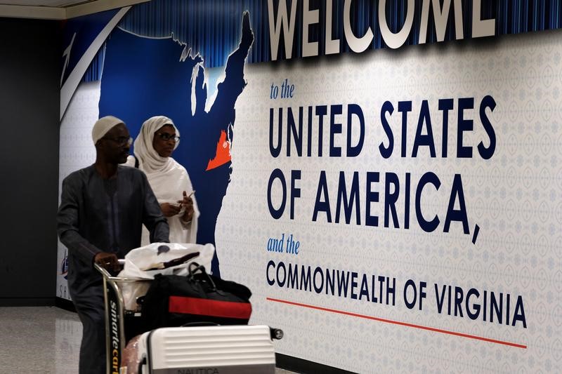 2018-04-25T052321Z_1_LYNXMPEE3O0C4_RTROPTP_3_USA-COURT-IMMIGRATION.JPG