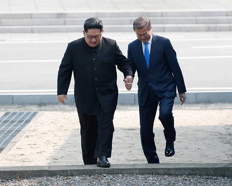 2018-04-27T032827Z_1_LYNXMPEE3Q079_RTROPTP_4_NORTHKOREA-SOUTHKOREA-SUMMIT.JPG