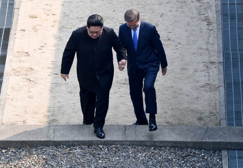 2018-04-27T032827Z_1_LYNXMPEE3Q07C_RTROPTP_3_NORTHKOREA-SOUTHKOREA-SUMMIT.JPG