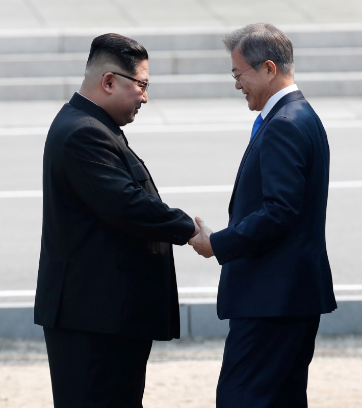 2018-04-27T032827Z_1_LYNXMPEE3Q07F_RTROPTP_3_NORTHKOREA-SOUTHKOREA-SUMMIT.JPG