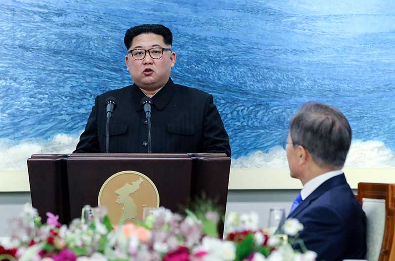 2018-04-29T160812Z_1_LYNXMPEE3S0FR_RTROPTP_4_NORTHKOREA-SOUTHKOREA-SUMMIT.JPG