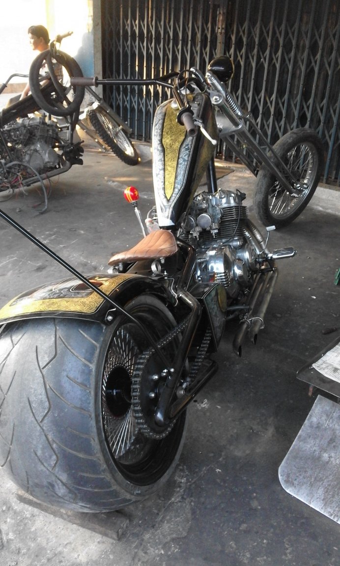 Honda 740 Four Automatic Sisaket.jpg