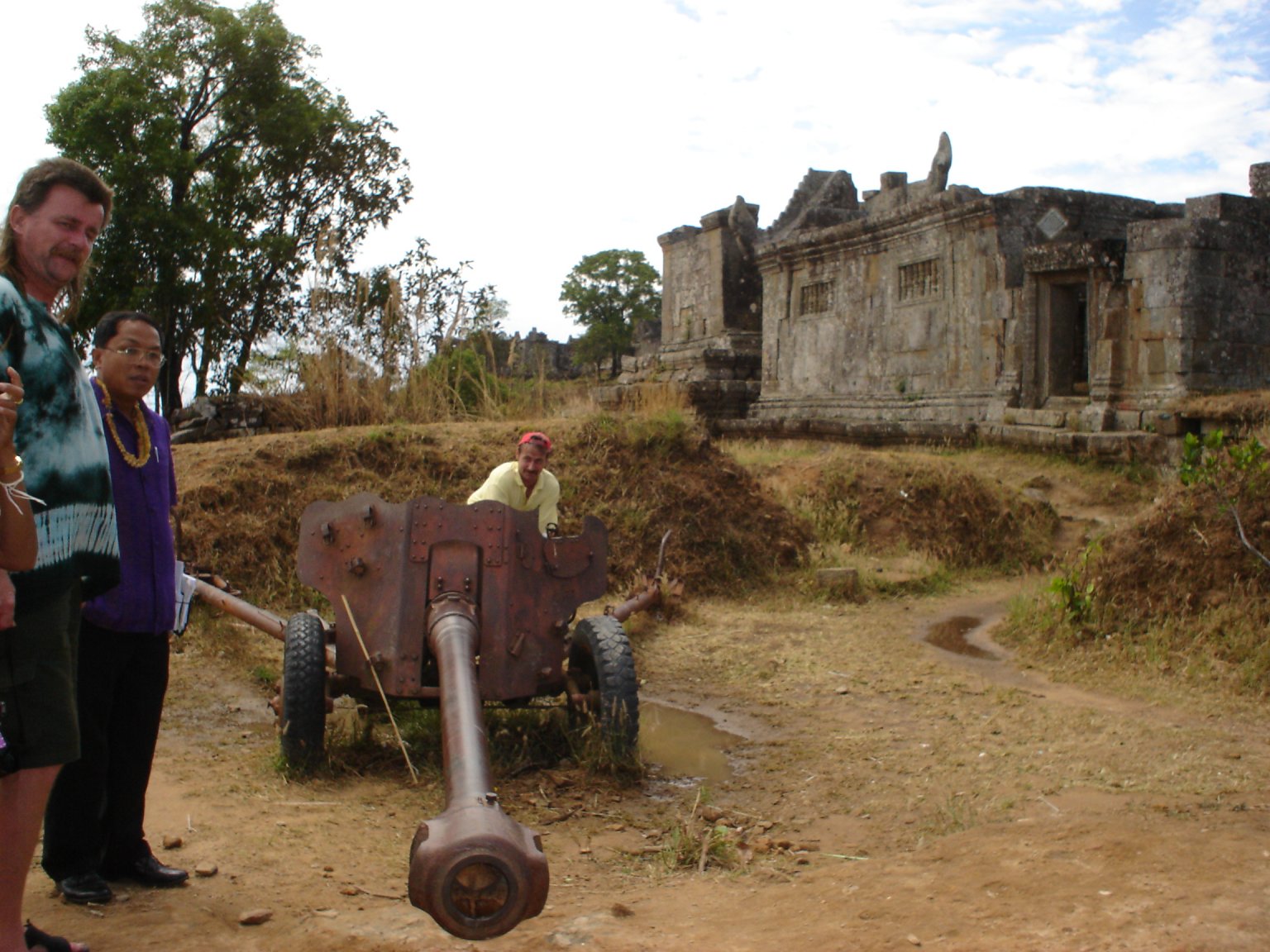 Lamduan and Cambodfa 111.jpg
