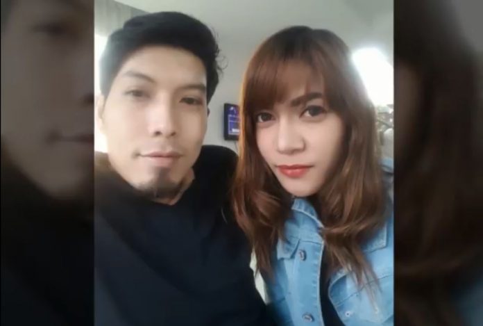 couple-696x469.jpg