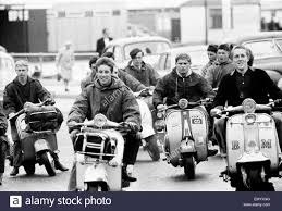 mods2.jpg.f3a9722dee7ca63cc90d578967d36d8d.jpg