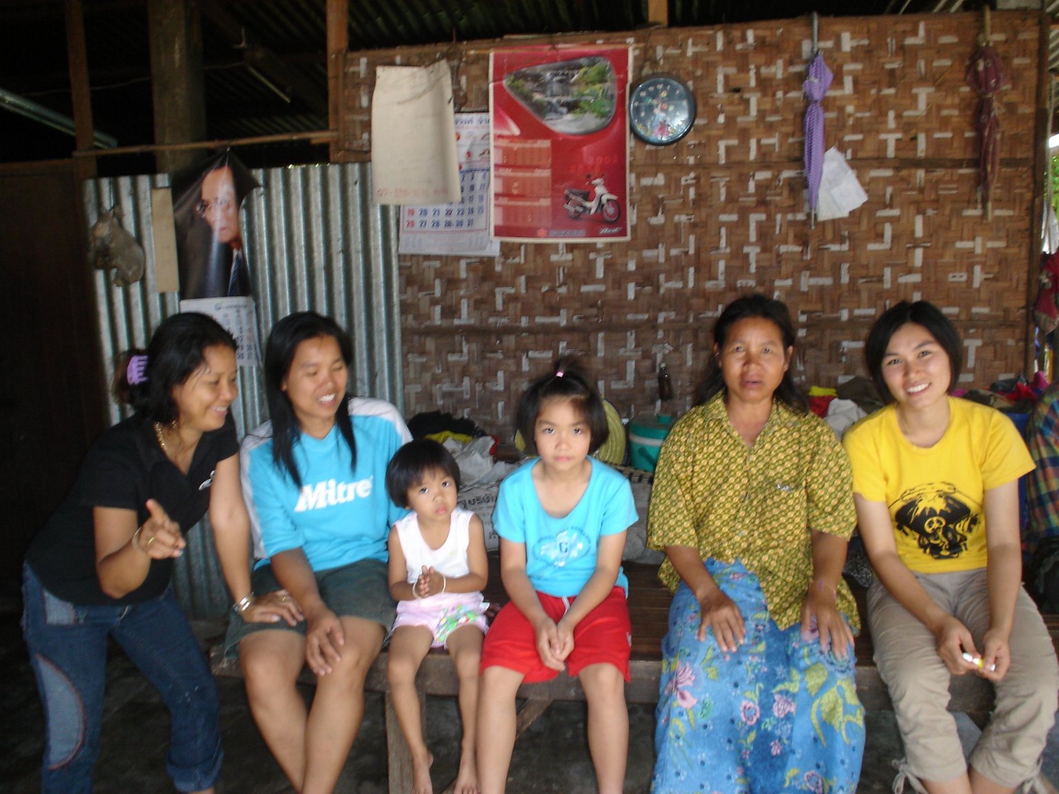 Rayong Bu  Songkran 2006 037.jpg