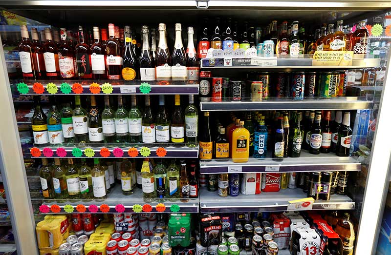 2018-05-01T134536Z_1_LYNXMPEE40293_RTROPTP_4_BRITAIN-SCOTLAND-ALCOHOL.JPG