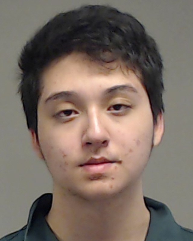 2018-05-03T025512Z_1_LYNXMPEE42038_RTROPTP_3_USA-SHOOTING-ARREST.JPG