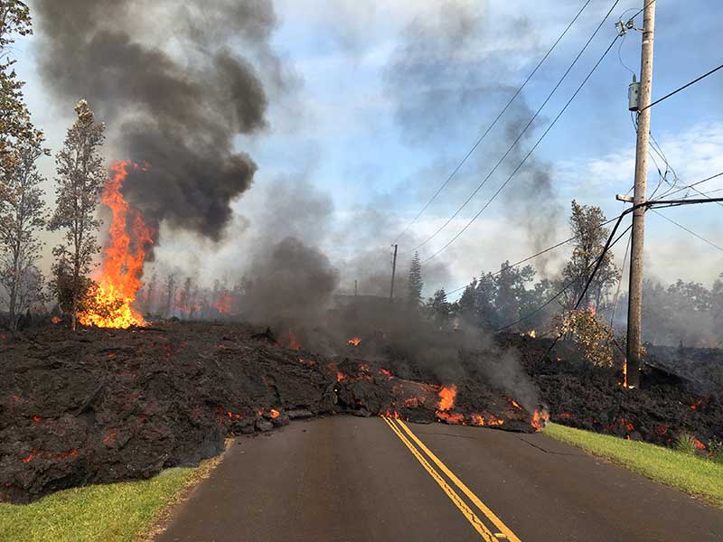 2018-05-06T111423Z_1_LYNXMPEE4509B_RTROPTP_4_HAWAII-VOLCANO.JPG