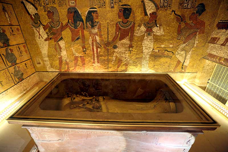 2018-05-06T175427Z_1_LYNXMPEE450J3_RTROPTP_4_EGYPT-ARCHAEOLOGY-TUTANKHAMEN.JPG