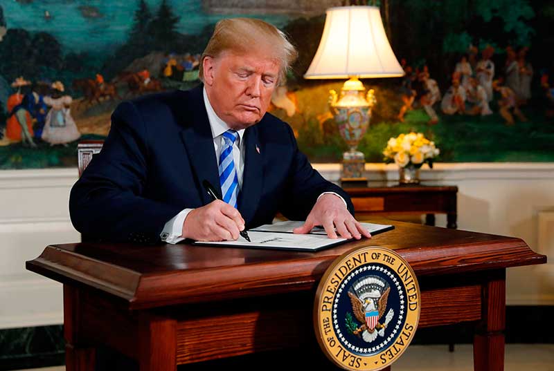 2018-05-08T185745Z_1_LYNXMPEE471K7_RTROPTP_4_IRAN-NUCLEAR.JPG