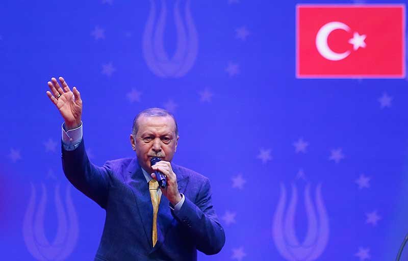 2018-05-20T173524Z_1_LYNXNPEE4J0IA_RTROPTP_4_TURKEY-ELECTION-BOSNIA.JPG