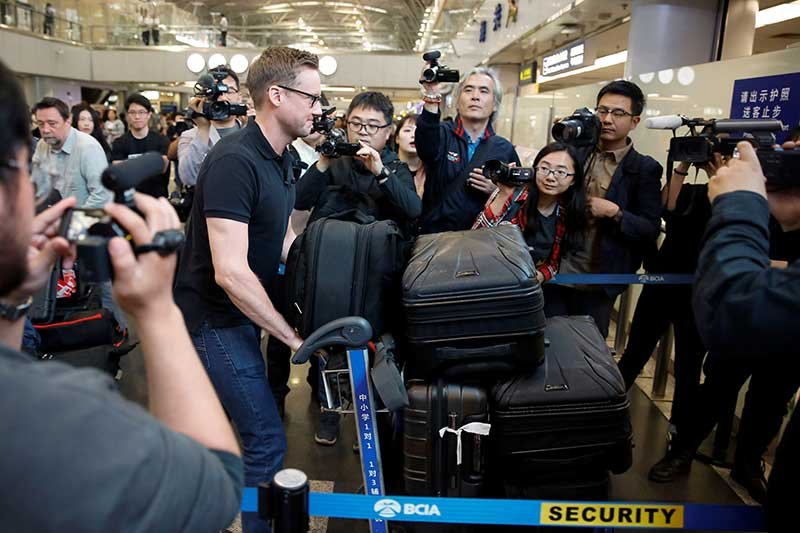 2018-05-22T025620Z_1_LYNXNPEE4L05E_RTROPTP_4_NORTHKOREA-MISSILES-CHINA-JOURNALISTS.JPG