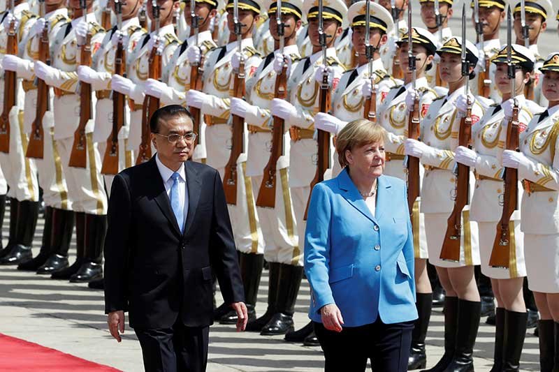 2018-05-24T042430Z_1_LYNXNPEE4N09Q_RTROPTP_4_CHINA-GERMANY.JPG