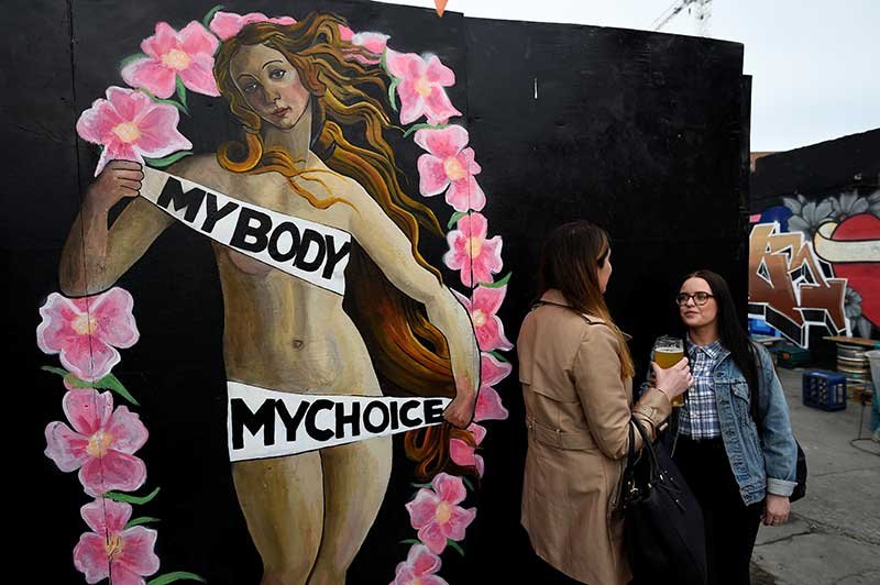 2018-05-24T230543Z_1_LYNXNPEE4N2AT_RTROPTP_4_IRELAND-ABORTION.JPG