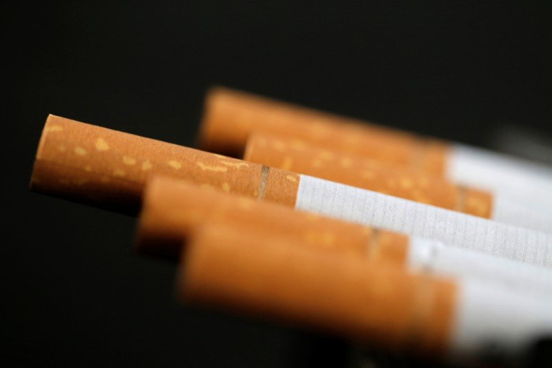 2018-05-30T221035Z_1_LYNXNPEE4T21C_RTROPTP_3_HEALTH-SMOKING-MUTATIONS.JPG