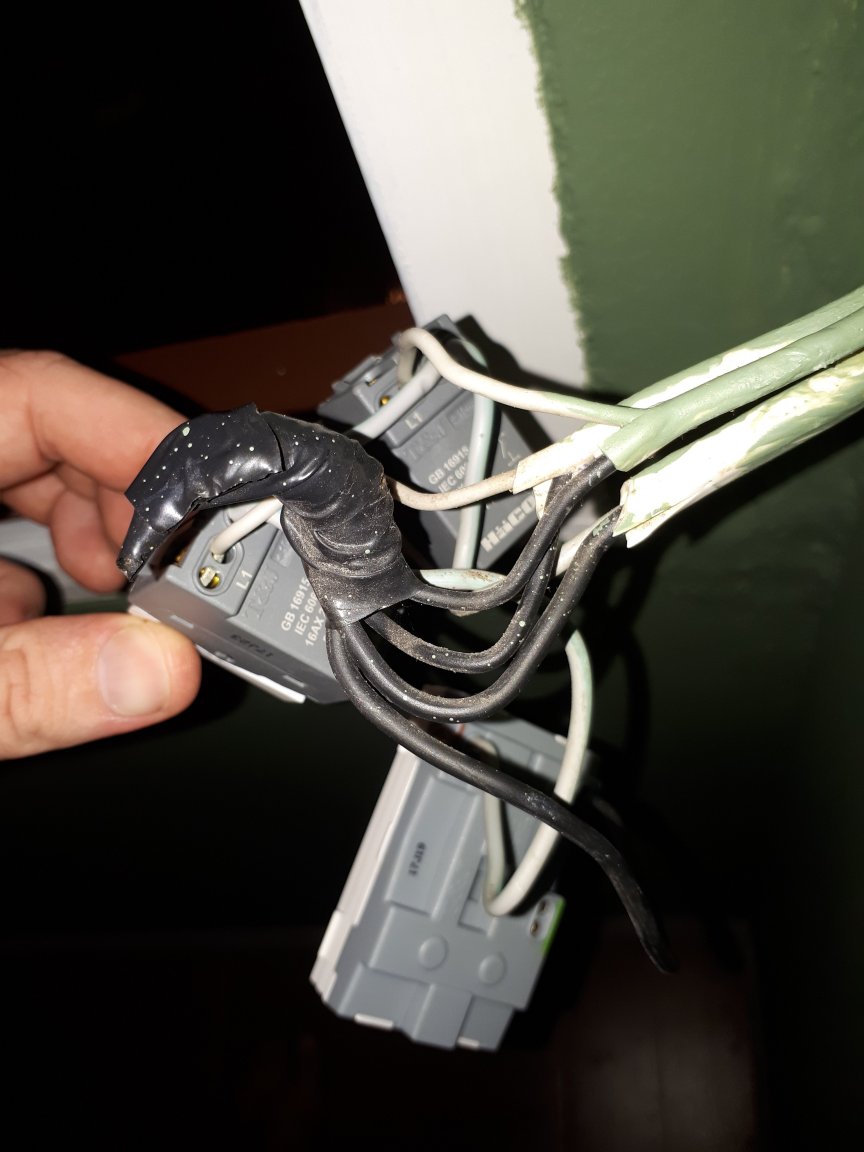 20180528_170236.thumb.jpg.4b8c37ba530cf081021e0119420a8bac.jpg