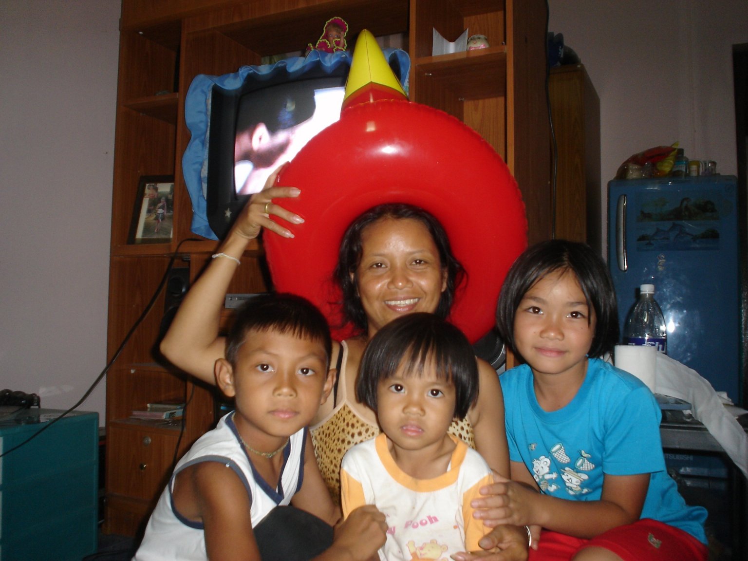 Rayong Bu  Songkran 2006 099.jpg