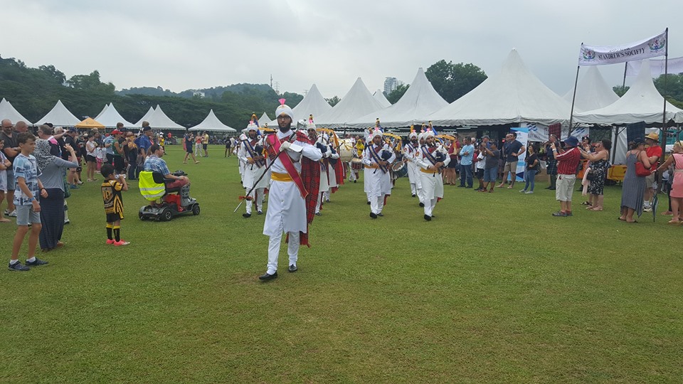 5af81ad1a075f_Sikhpipeband.jpg.d497564c755a124d3cf12ce35af1a39f.jpg