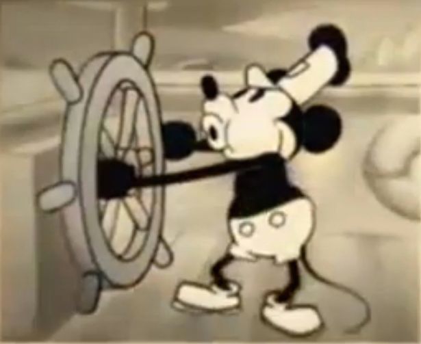 Mickey-Mouse-through-the-ages.jpg