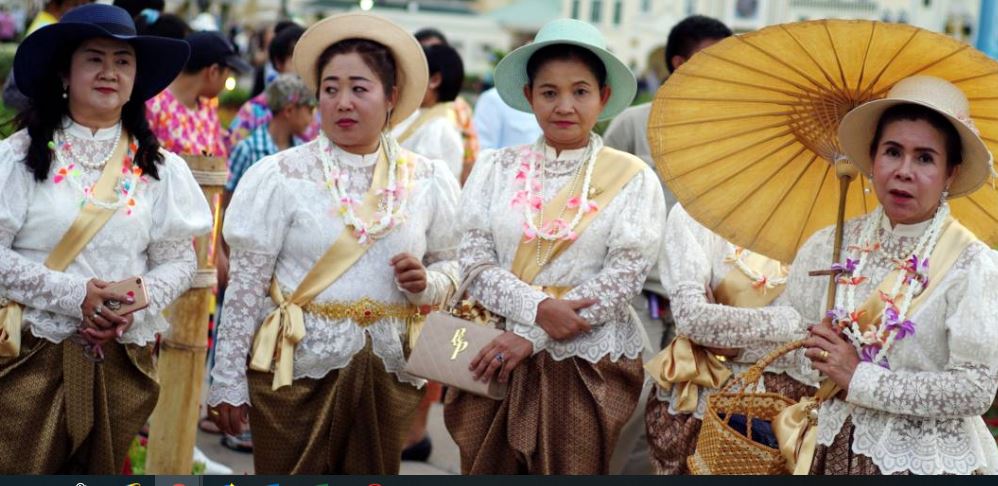 aunties.JPG