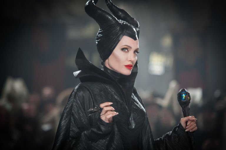 gallery-1494950567-maleficent.jpg