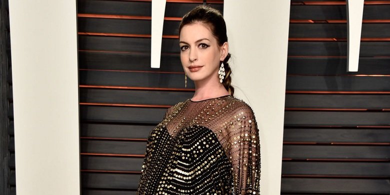 landscape-1456741292-showbiz-vanity-fair-oscars-party-anne-hathaway.jpg
