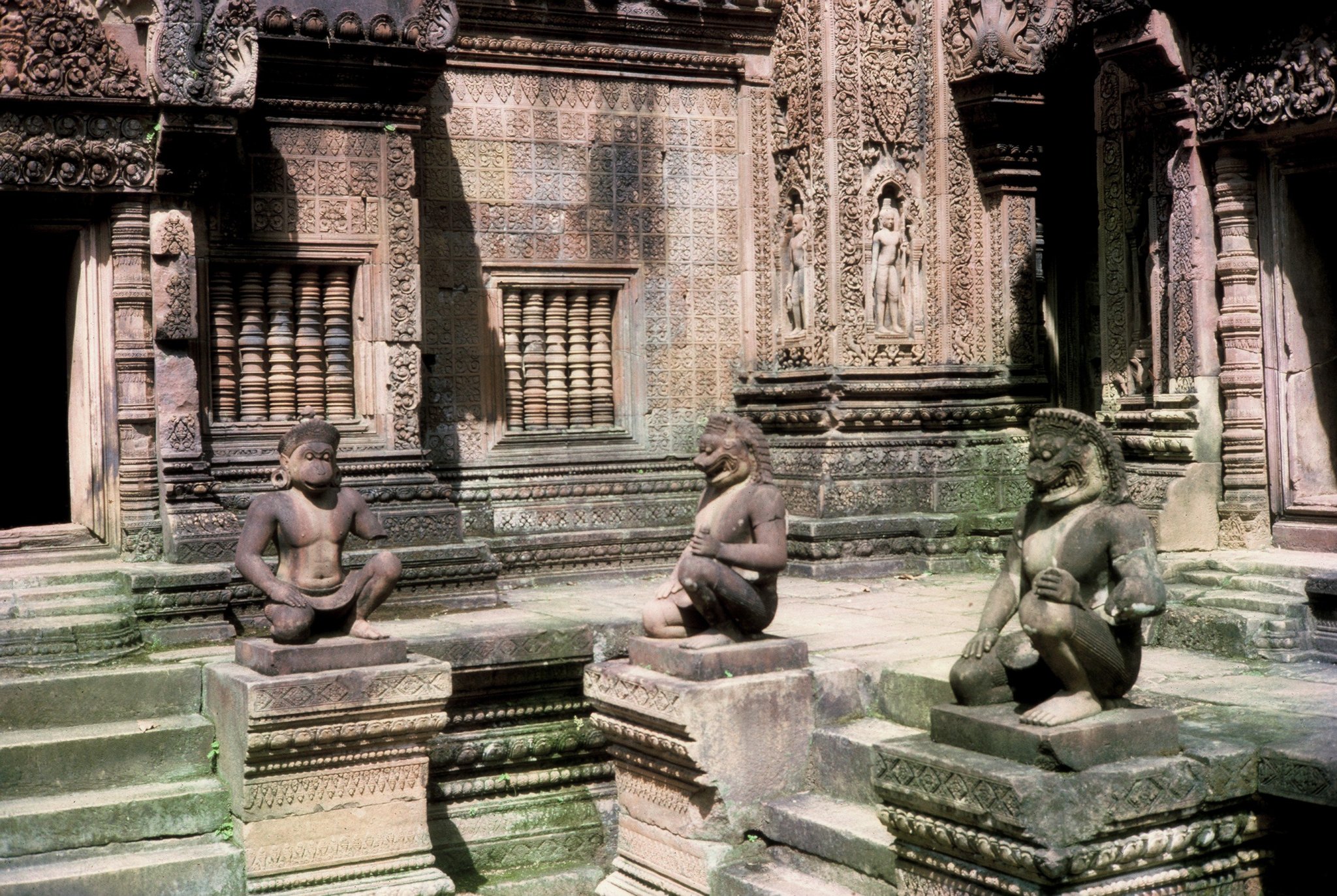 Banteay Srei 5.JPG