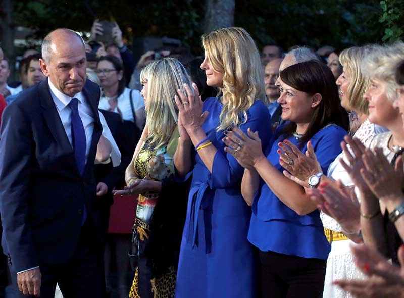 2018-06-03T204132Z_2_LYNXNPEE520PO_RTROPTP_4_SLOVENIA-ELECTION.JPG