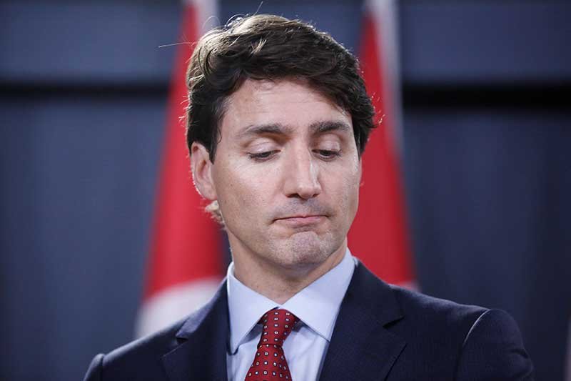 2018-06-11T213739Z_1_LYNXMPEE5A1RA_RTROPTP_4_USA-CANADA-ROW.JPG