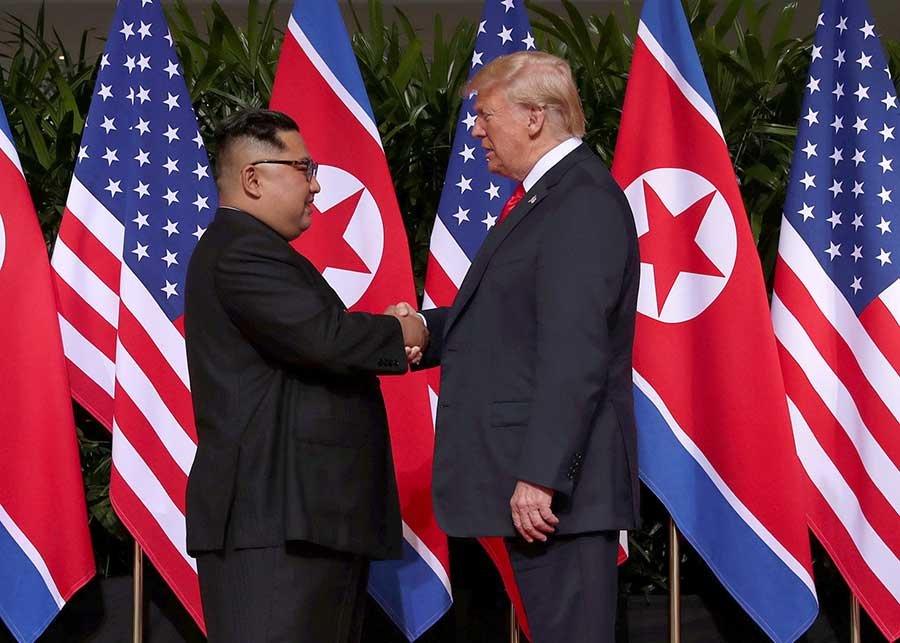 2018-06-12T011915Z_1_LYNXMPEE5B03E_RTROPTP_4_NORTHKOREA-USA-(1).jpg