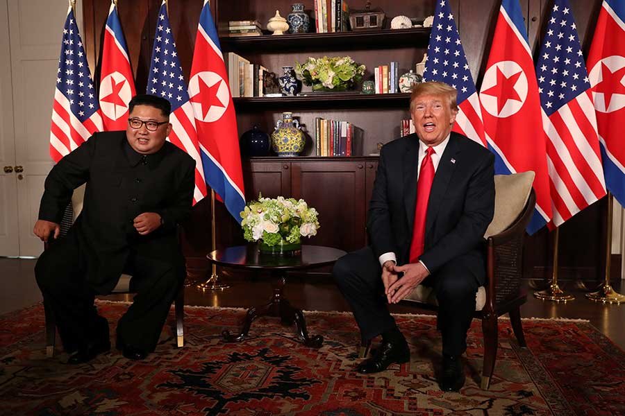 2018-06-12T012737Z_1_LYNXMPEE5B048_RTROPTP_4_NORTHKOREA-USA-(1).jpg