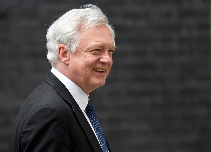 2018-06-12T074849Z_1_LYNXMPEE5B0HL_RTROPTP_4_BRITAIN-EU.JPG