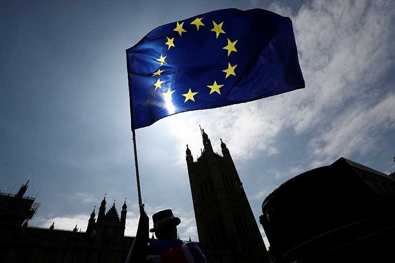 2018-06-12T150040Z_1_LYNXMPEE5B1A1_RTROPTP_4_BRITAIN-EU-PARLIAMENT.JPG
