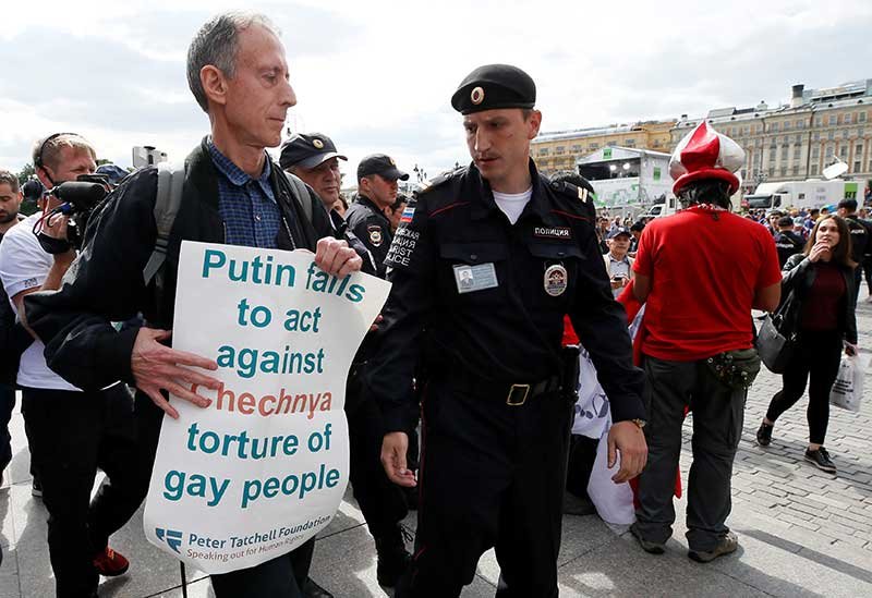 2018-06-14T141551Z_1_LYNXMPEE5D1B4_RTROPTP_4_SOCCER-WORLDCUP-RUSSIA-LGBT-DETENTION.JPG
