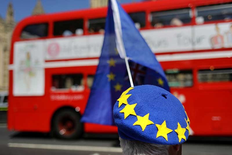 2018-06-17T132430Z_2_LYNXMPEE5G0FD_RTROPTP_4_BRITAIN-EU.JPG